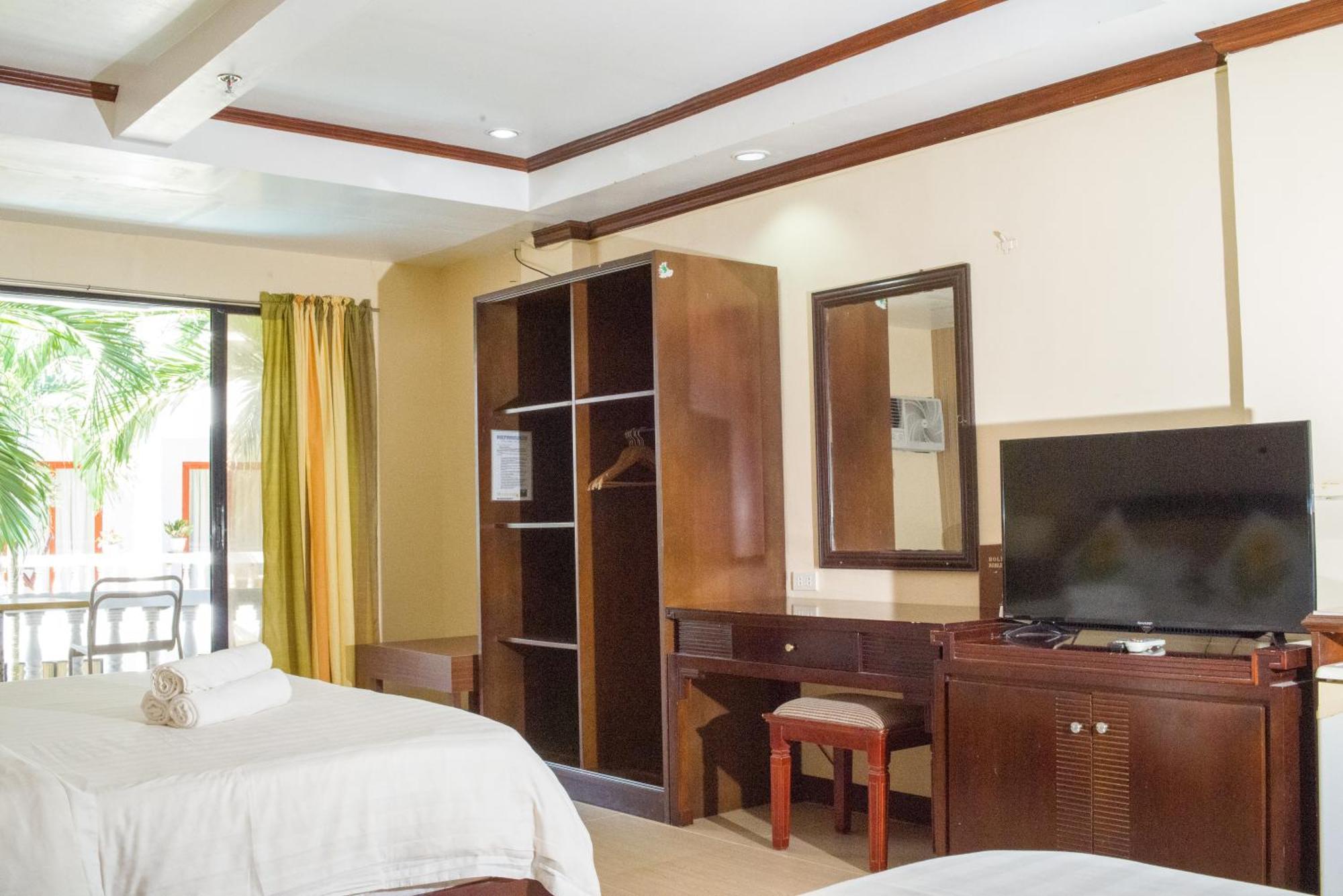 Boracay Peninsula Hotel Balabag  Exterior photo